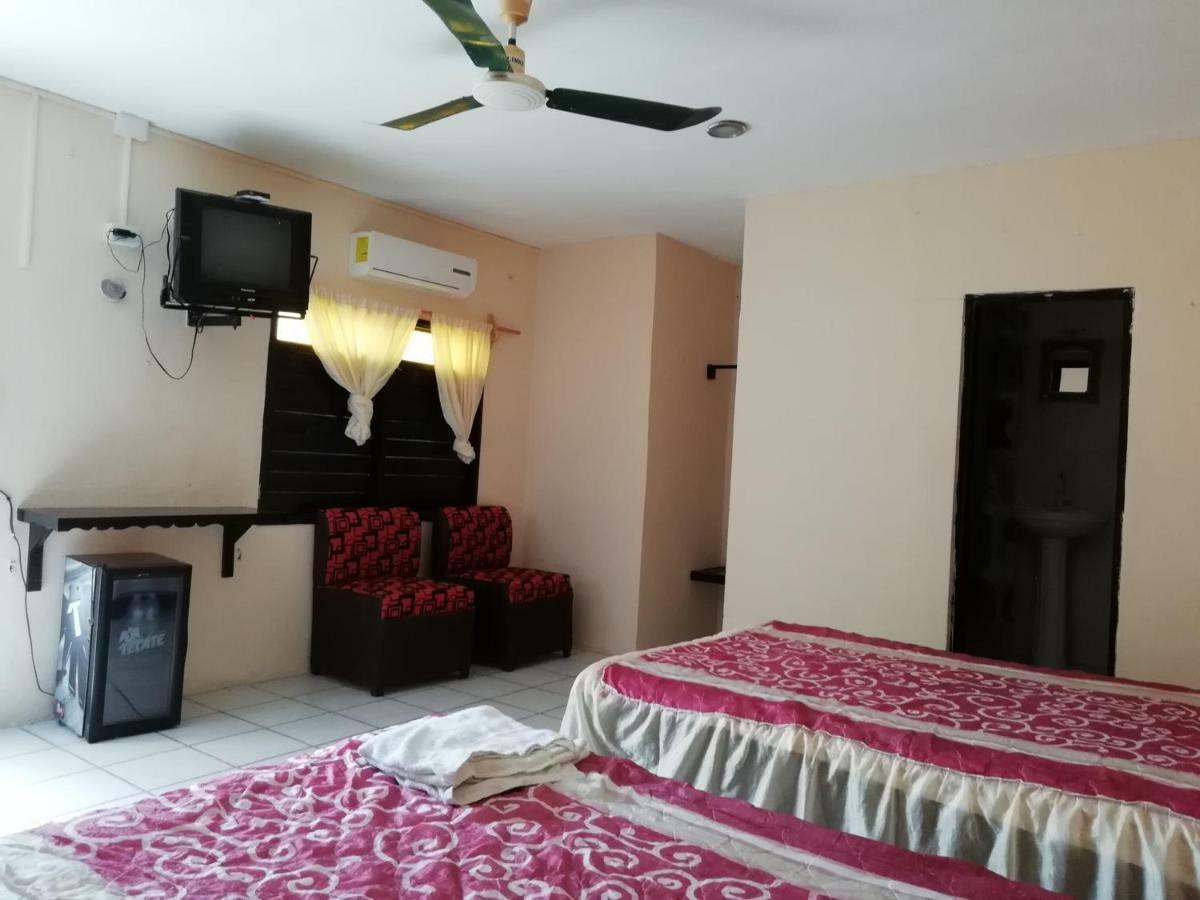 Hotel Sofia Селестун Екстериор снимка